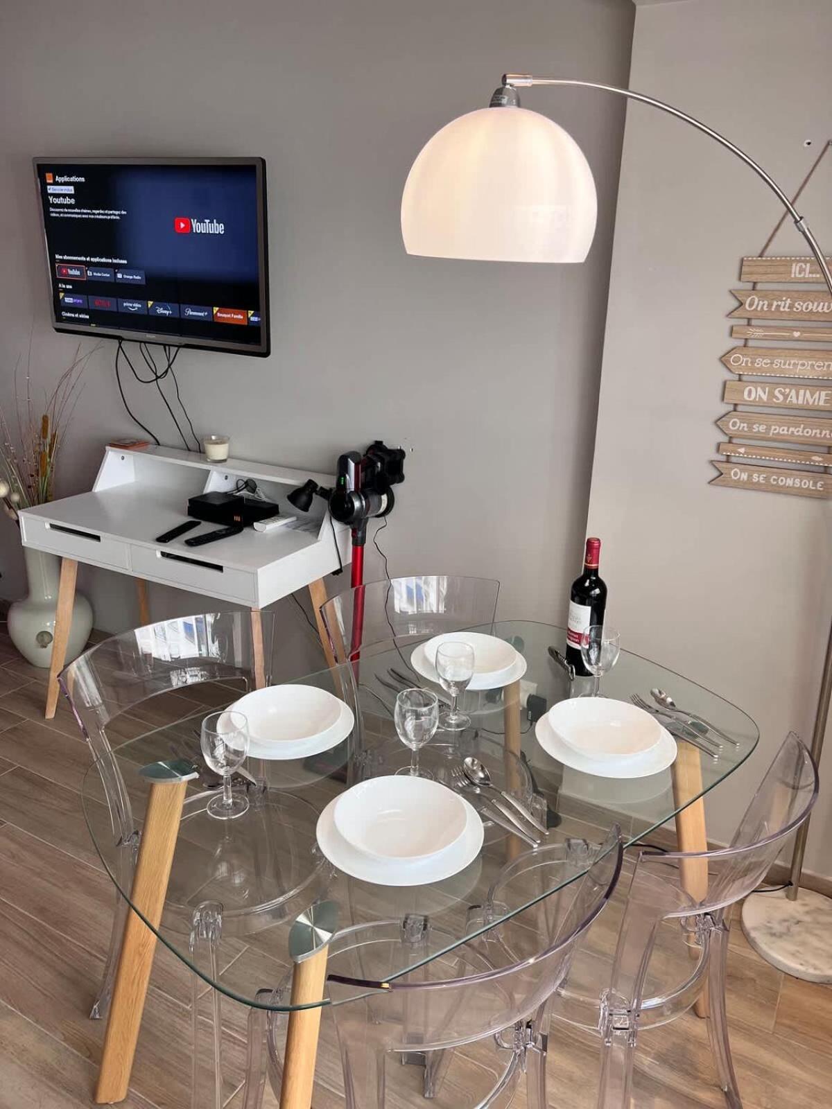 Ferienhaus At The Heart Of Carre D'or 2 Mins Sea Wi-fi Nizza